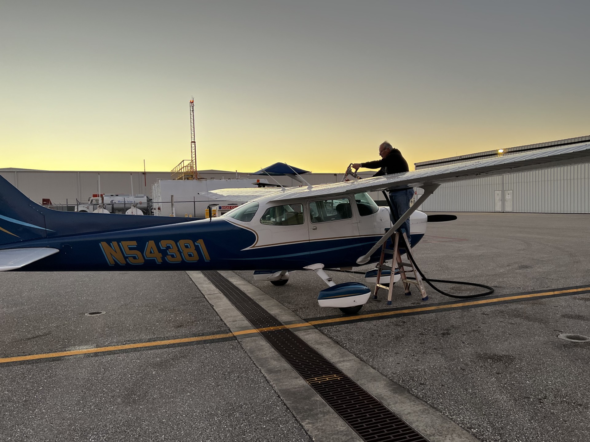 An evening on the ramp